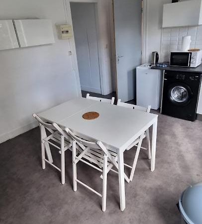 CAU F2 bis 2 chbres 6 personnes max wifi sweet home Caudebec-les-Elbeuf Extérieur photo
