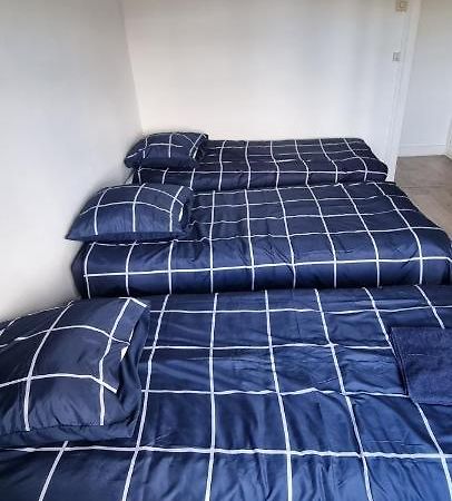 CAU F2 bis 2 chbres 6 personnes max wifi sweet home Caudebec-les-Elbeuf Extérieur photo