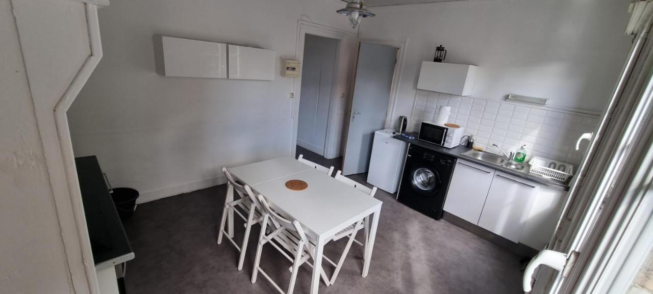 CAU F2 bis 2 chbres 6 personnes max wifi sweet home Caudebec-les-Elbeuf Extérieur photo