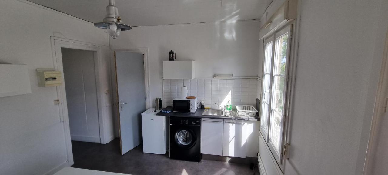 CAU F2 bis 2 chbres 6 personnes max wifi sweet home Caudebec-les-Elbeuf Extérieur photo